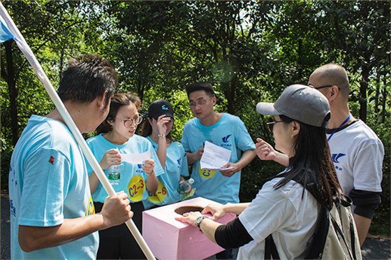 郴汽集团组织开展迎“五一”庆祝建司60周年智跑竞赛活动
